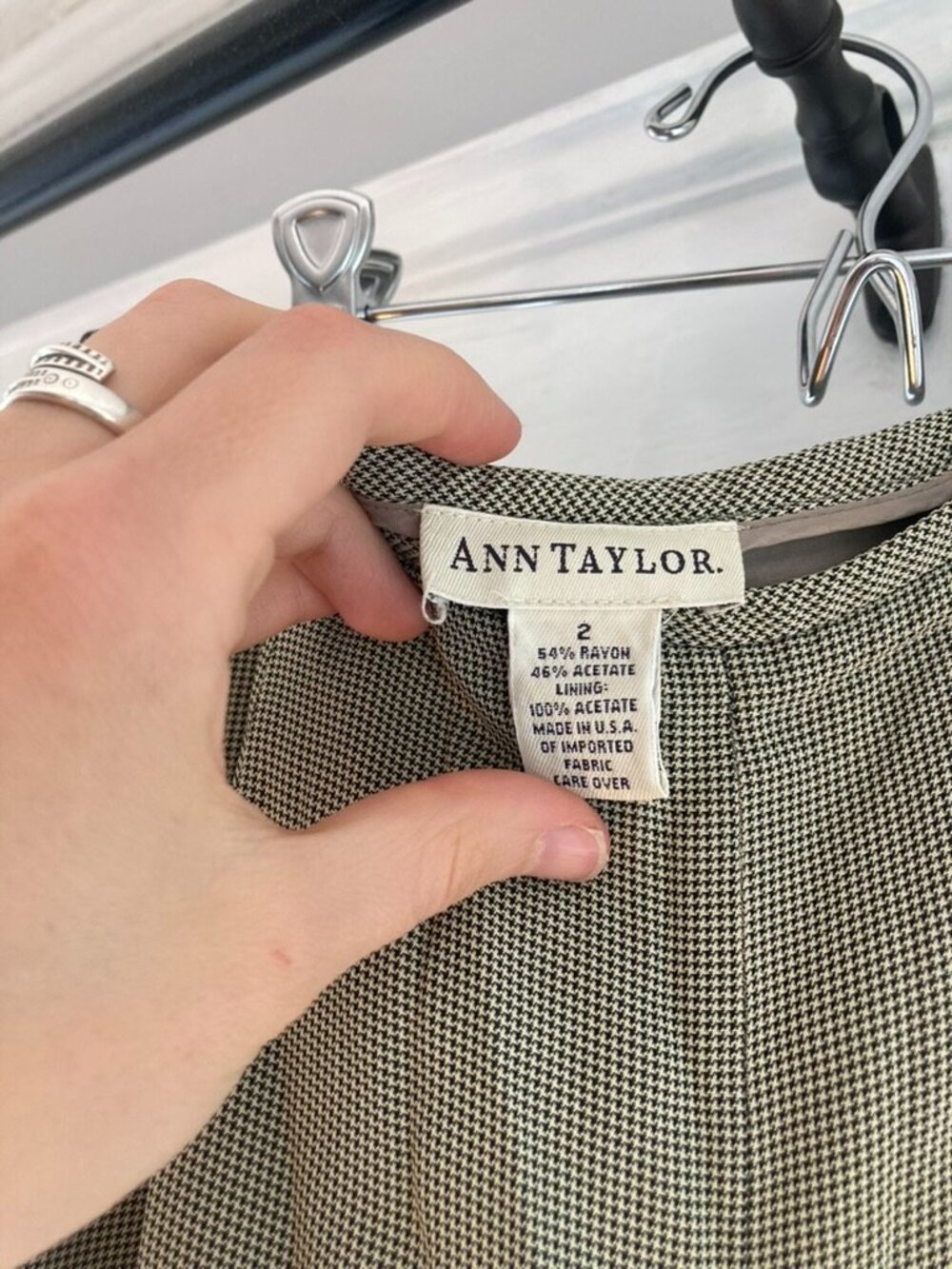 Ann Taylor Soft Flare Patterned Work Pants in Size 2
